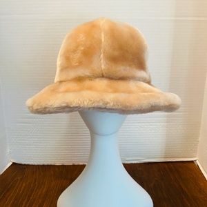 Vintage J.L. Hudson Fur Hat w/ Box.